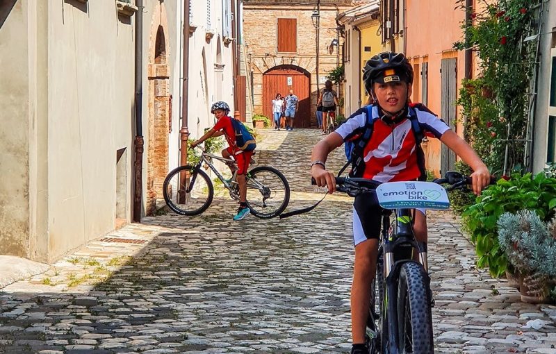 e-bike-tour-rimini-famiglie-con-bambini
