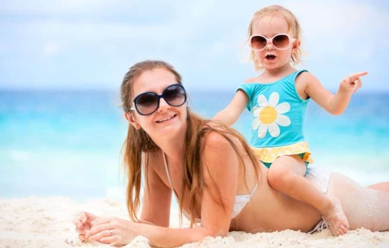 Uso do óculos de sol é um dos cuidados que devem ser tomados com o sol