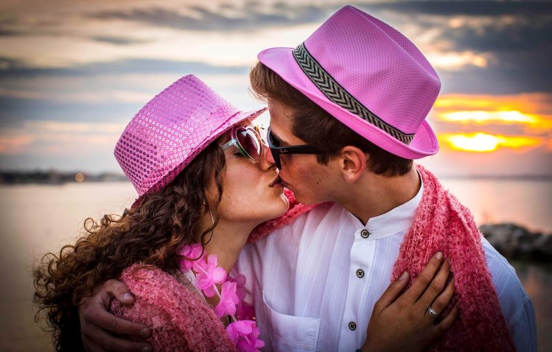 notte-rosa-coppia-rimini